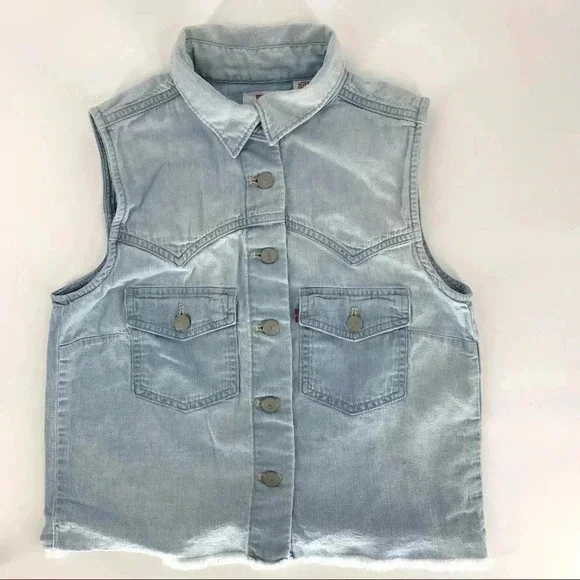 Levi’s sleeveless lightweight chambray Maddie vest - Picture 4 of 12